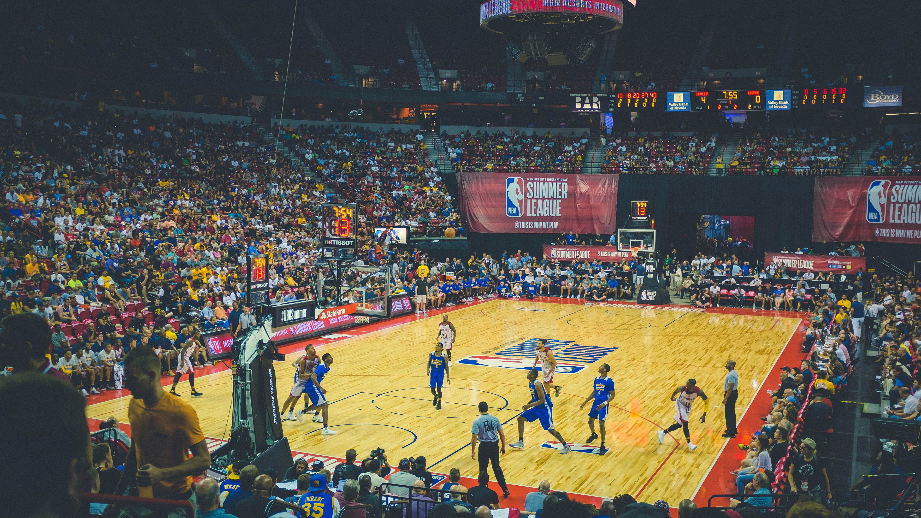 库里训练视频曝光状态回暖，库里训练视频素材